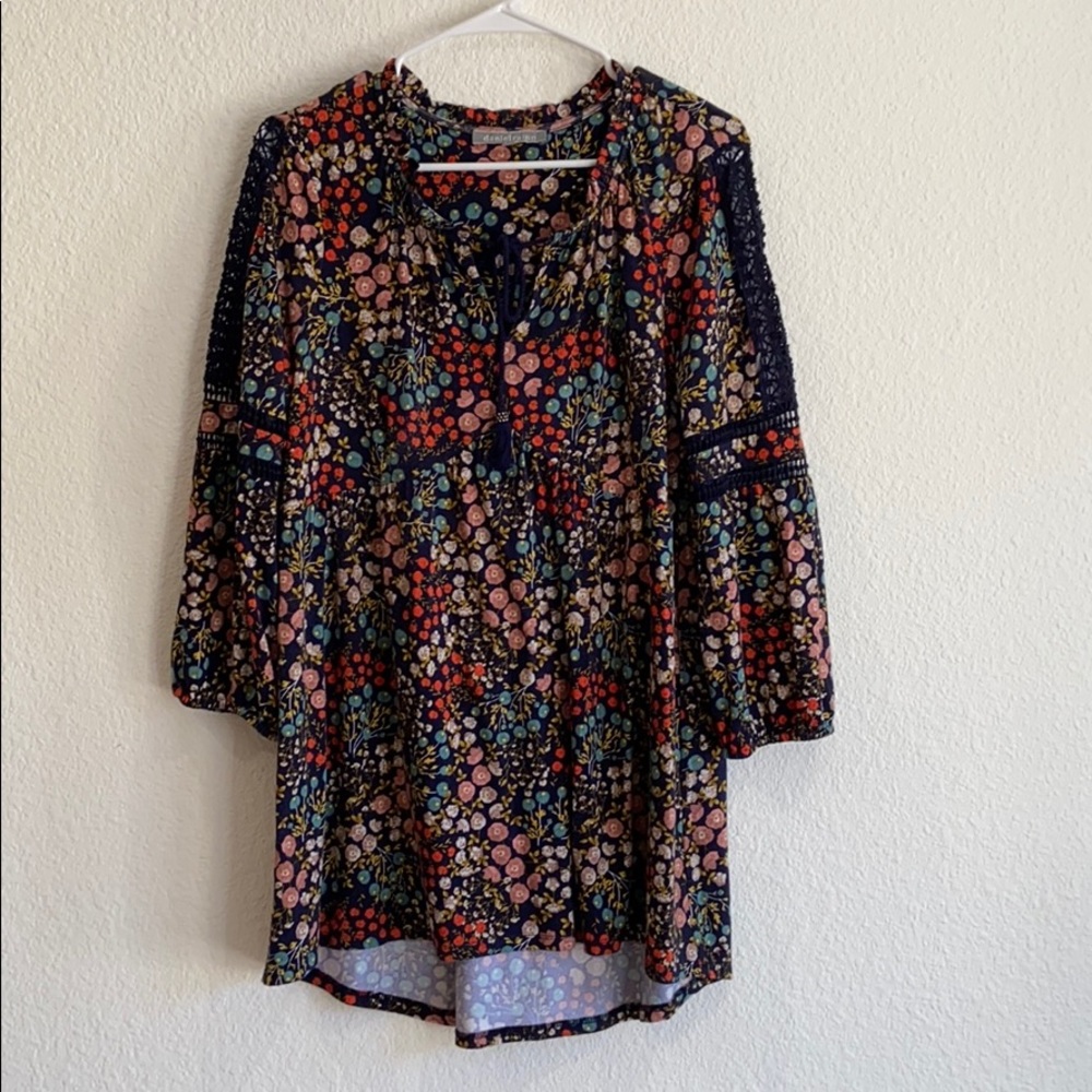 Daniel Rainn floral print tunic top with lace trim